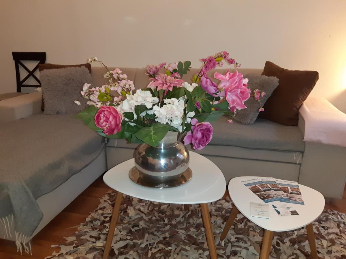 Hedi Apartman Мисколк Екстериор снимка