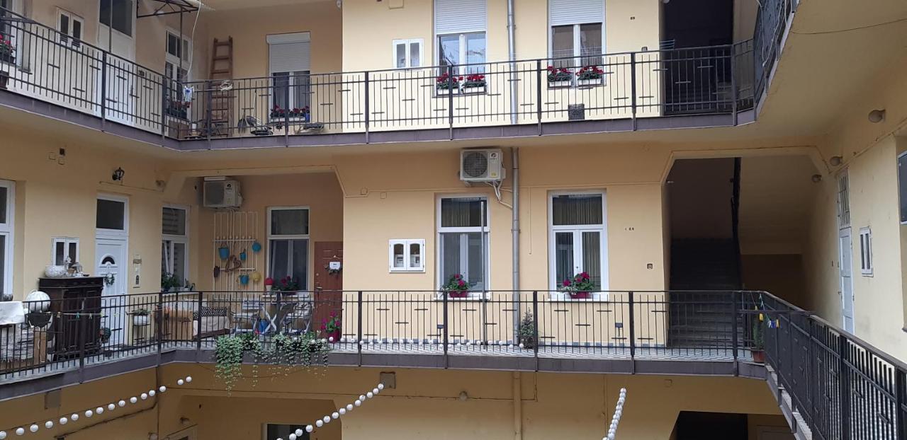 Hedi Apartman Мисколк Екстериор снимка